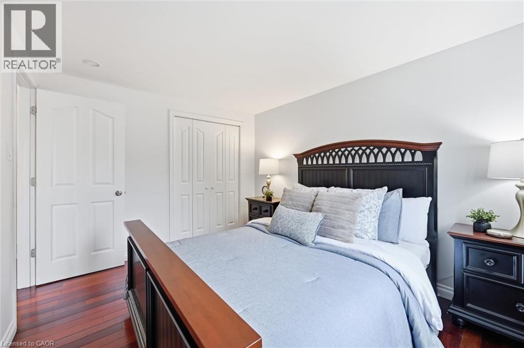1280 ALDRIDGE Crescent - Image 18