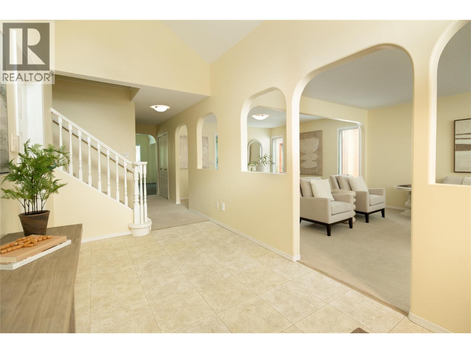 650 Lexington Drive Unit# 305, Kelowna
