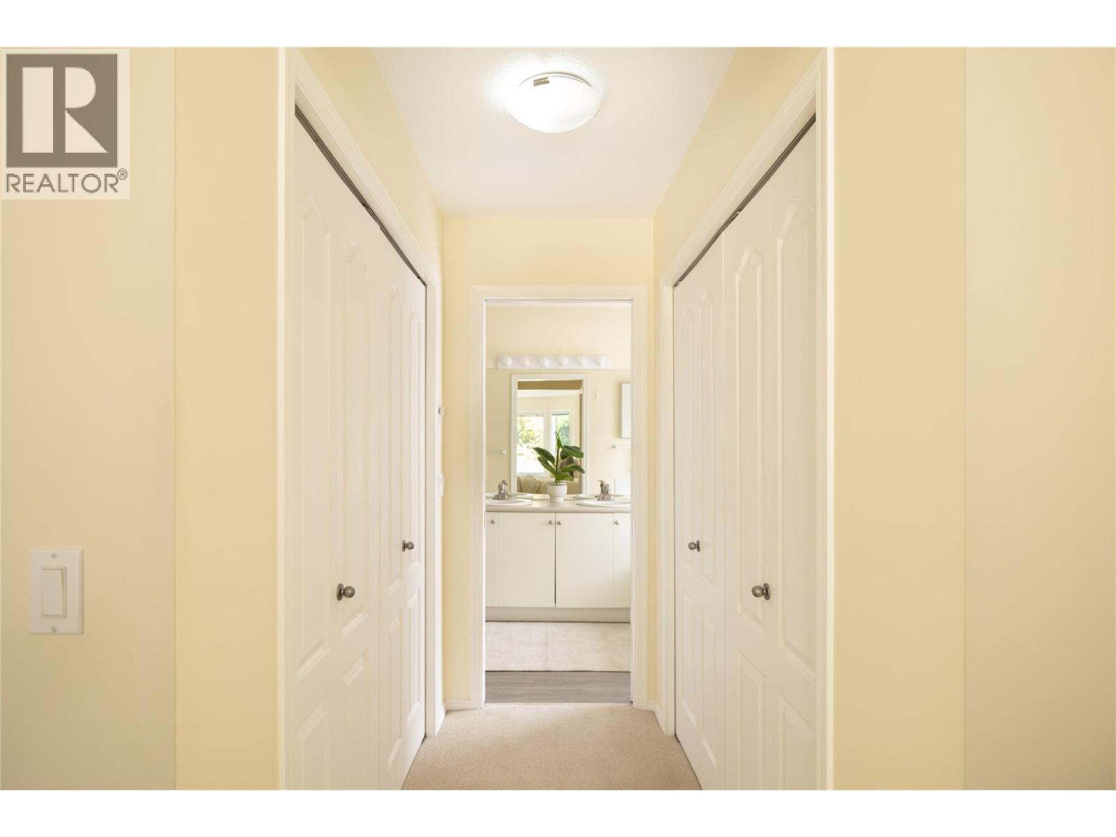 650 Lexington Drive Unit# 305, Kelowna