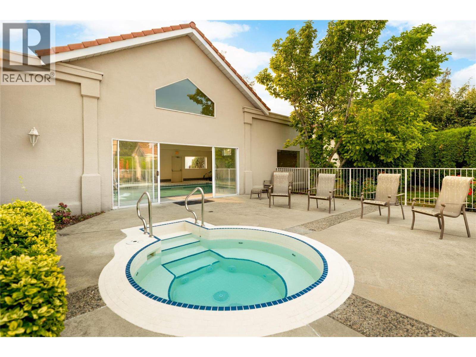 650 Lexington Drive Unit# 305, Kelowna