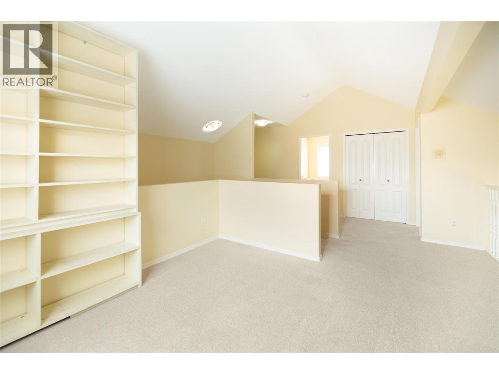 650 Lexington Drive Unit# 305, Kelowna