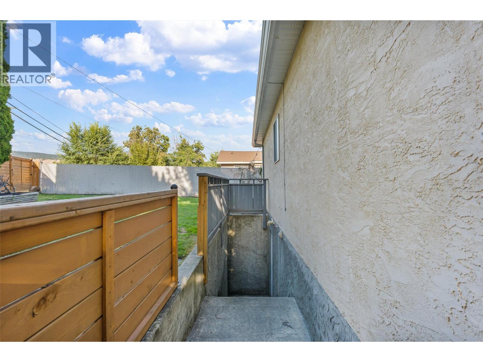 #1 9159 Glenmore Road - Image 30