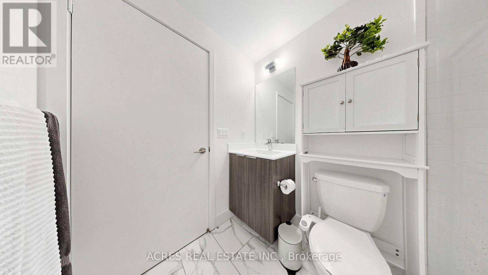 #5806 30 SHORE BREEZE DRIVE - 16