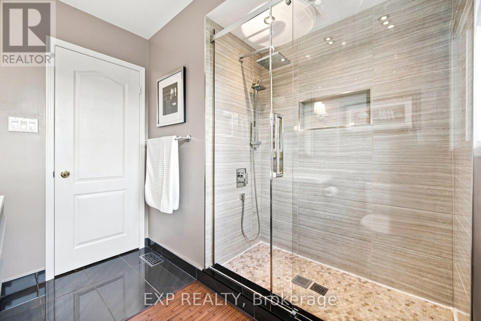 5911 GREENSBORO DRIVE - Image 42
