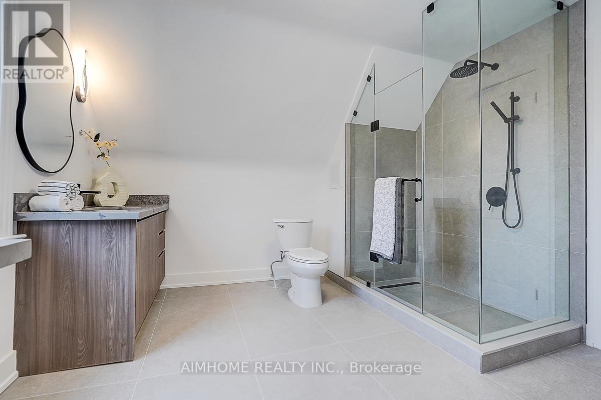 107 GLENDALE AVENUE - 27