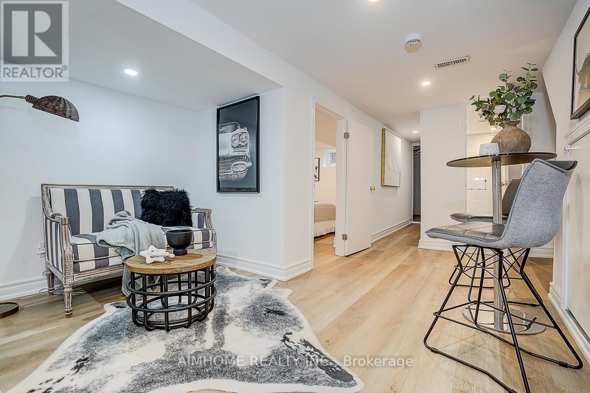 107 GLENDALE AVENUE - Image 29