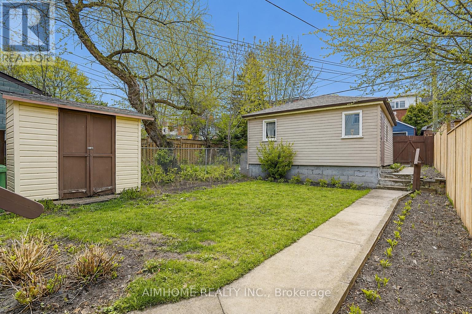 107 GLENDALE AVENUE - Image 35