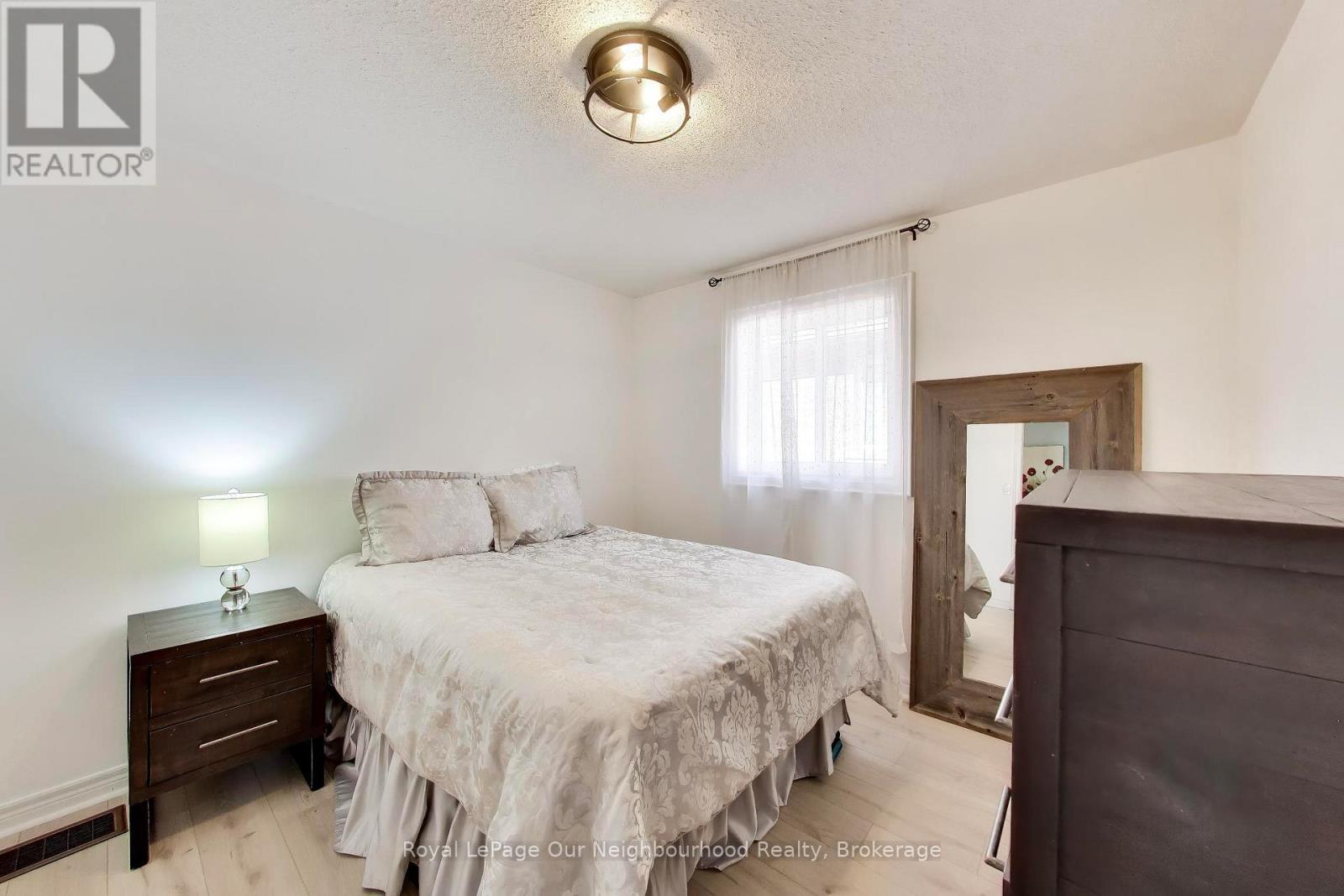 2324 WOODCREST DRIVE - Image 26