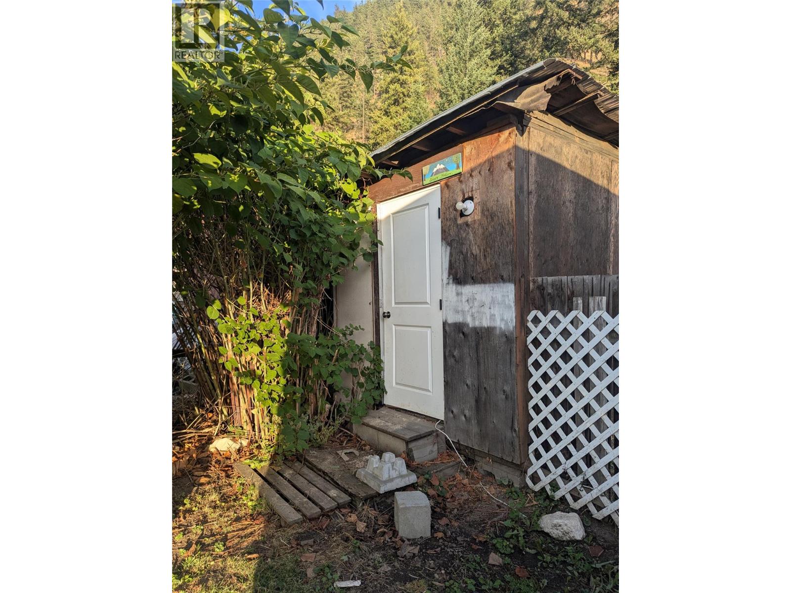 #39 1214 Okanagan Avenue - Image 21