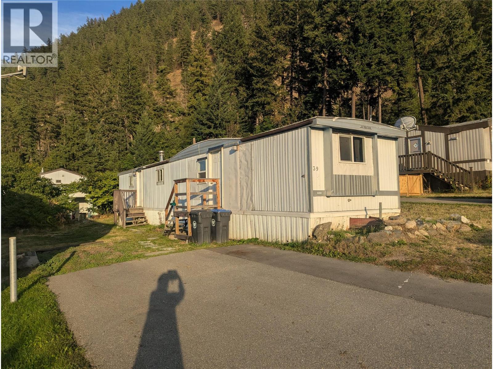 #39 1214 Okanagan Avenue - Image 3