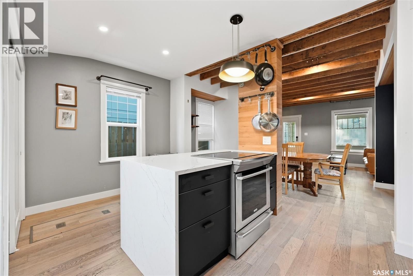 408 E AVENUE S - 18
