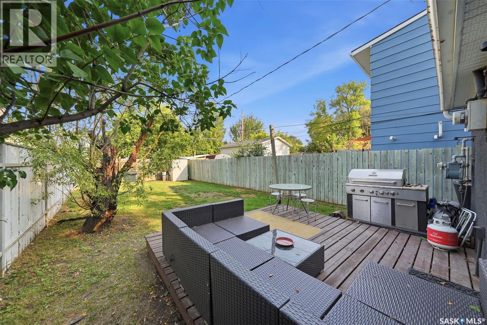 408 E AVENUE S - 26