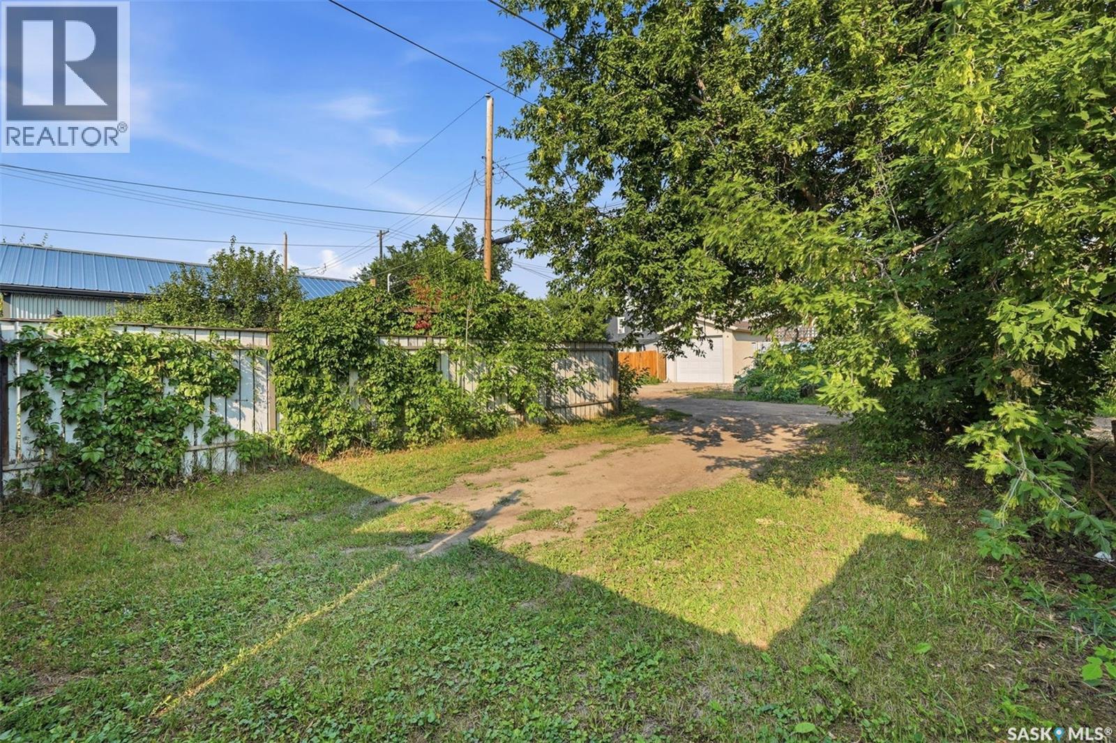 408 E AVENUE S, Saskatoon — photo 33