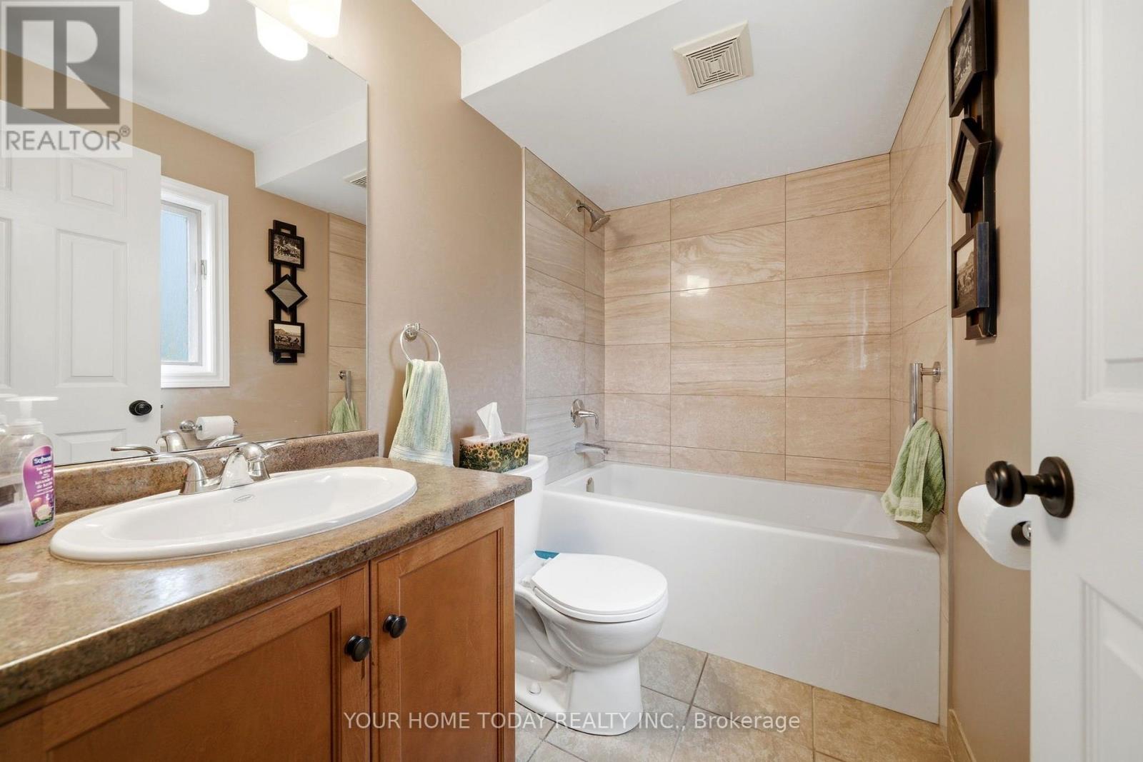 126 GZOWSKI STREET - Image 21