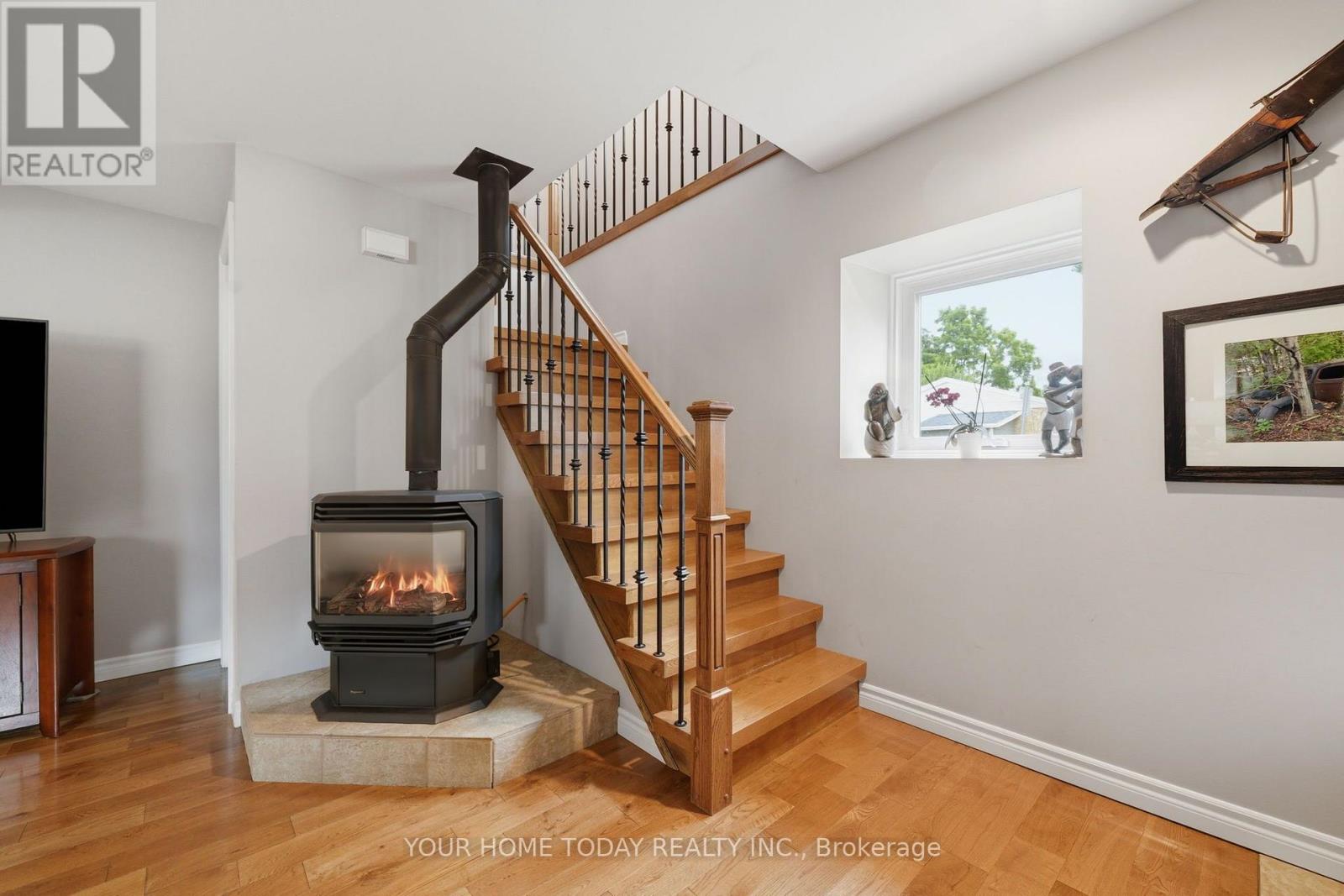 126 GZOWSKI STREET - 24