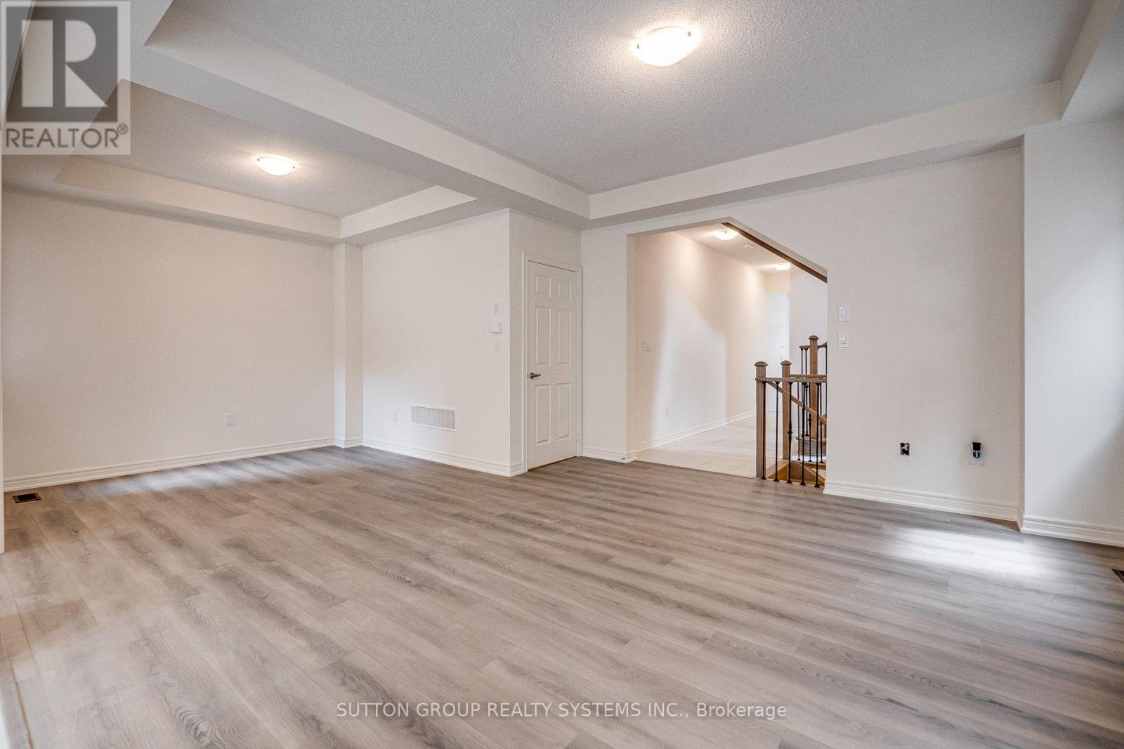 59 HAGER CREK TERRACE - Image 10
