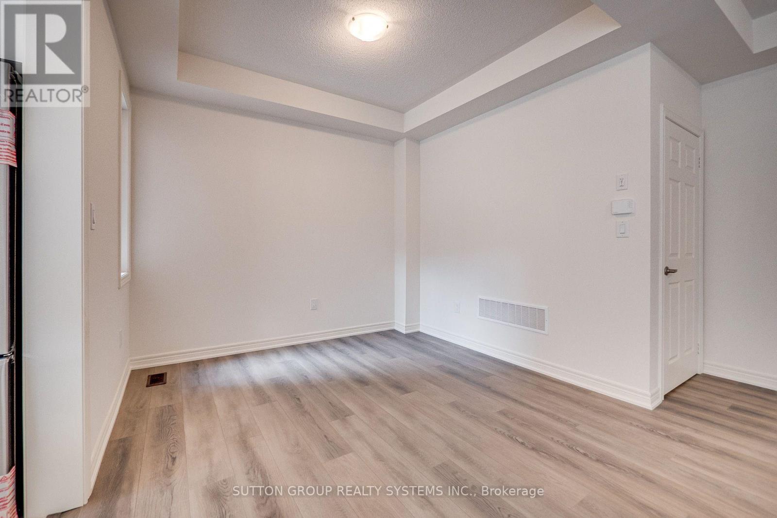 59 HAGER CREK TERRACE - Image 13