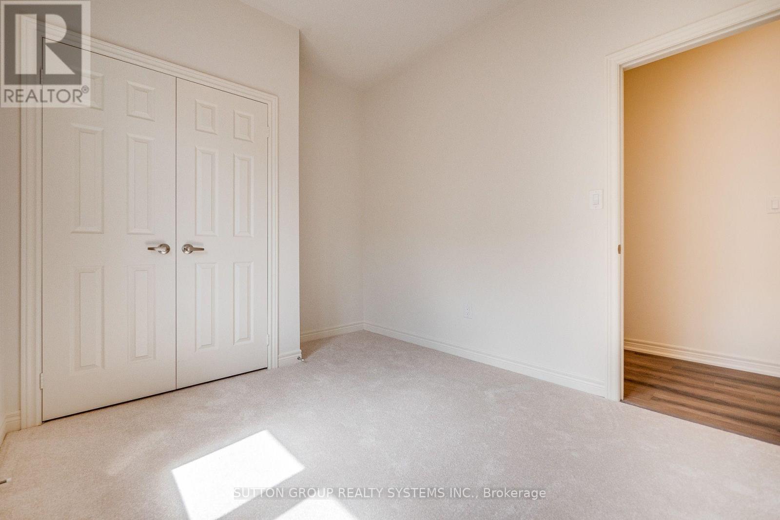 59 HAGER CREK TERRACE - Image 32