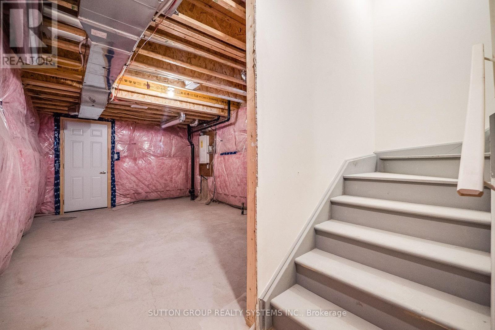 59 HAGER CREK TERRACE - 44