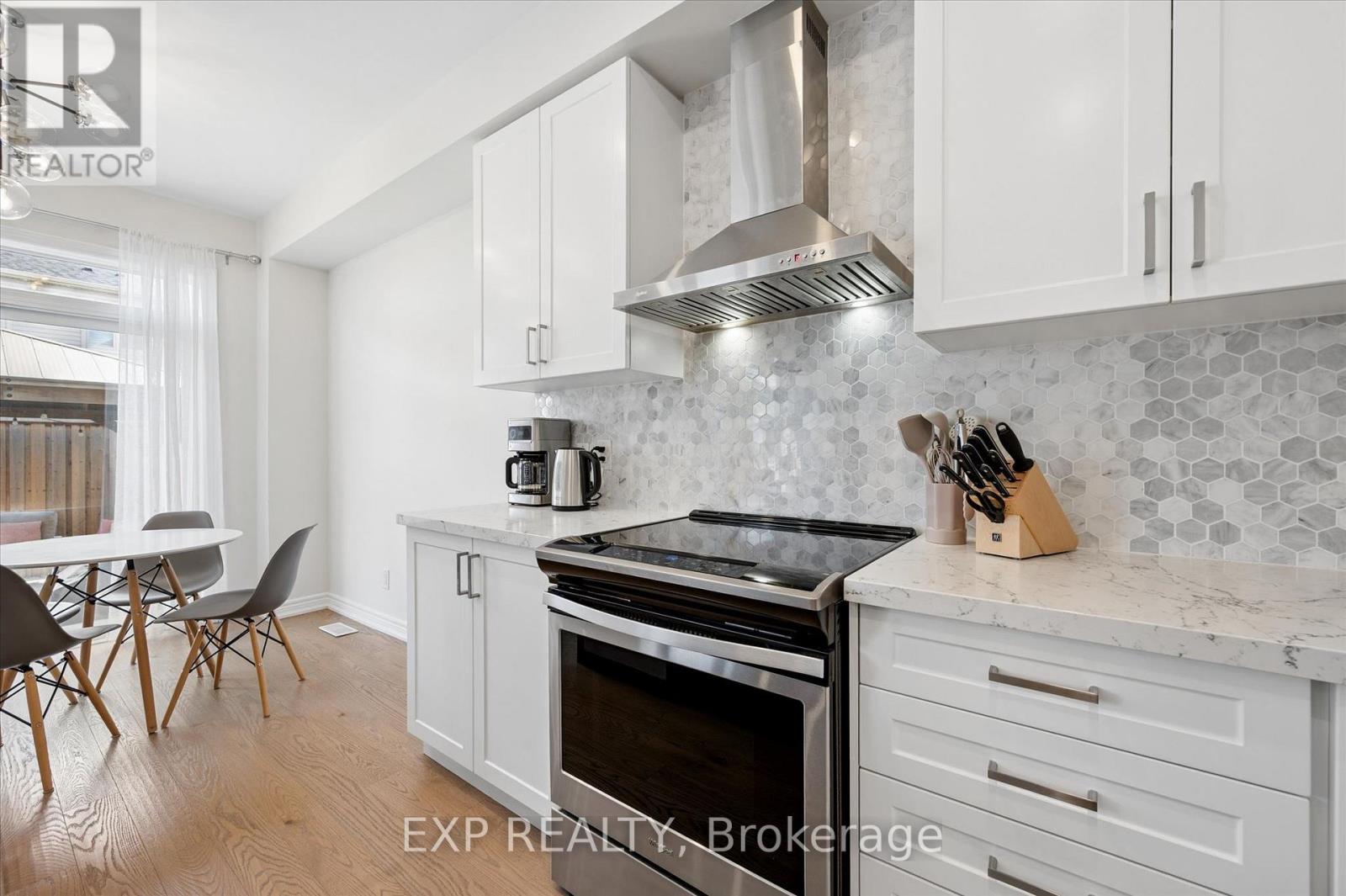 31 WILLIAM DUNLOP STREET - Image 15