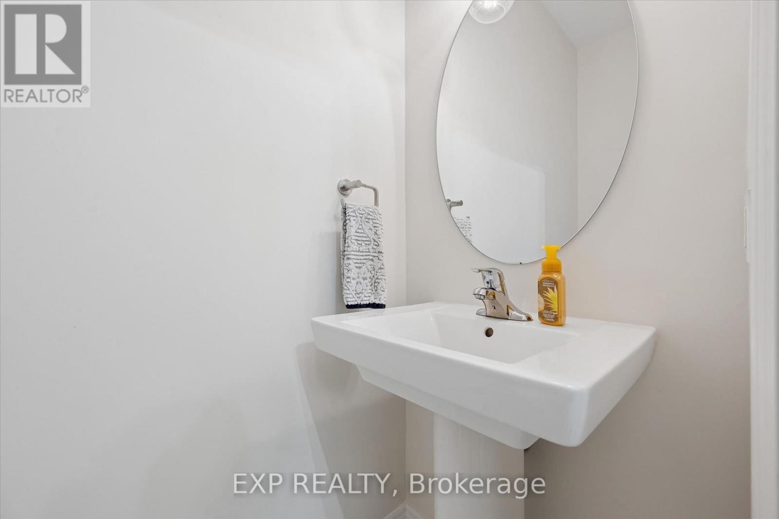 31 WILLIAM DUNLOP STREET - Image 16