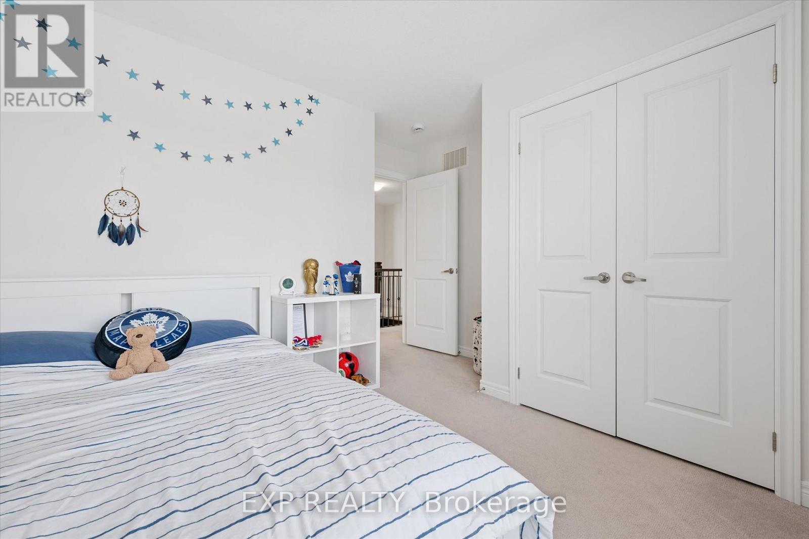 31 WILLIAM DUNLOP STREET - Image 20