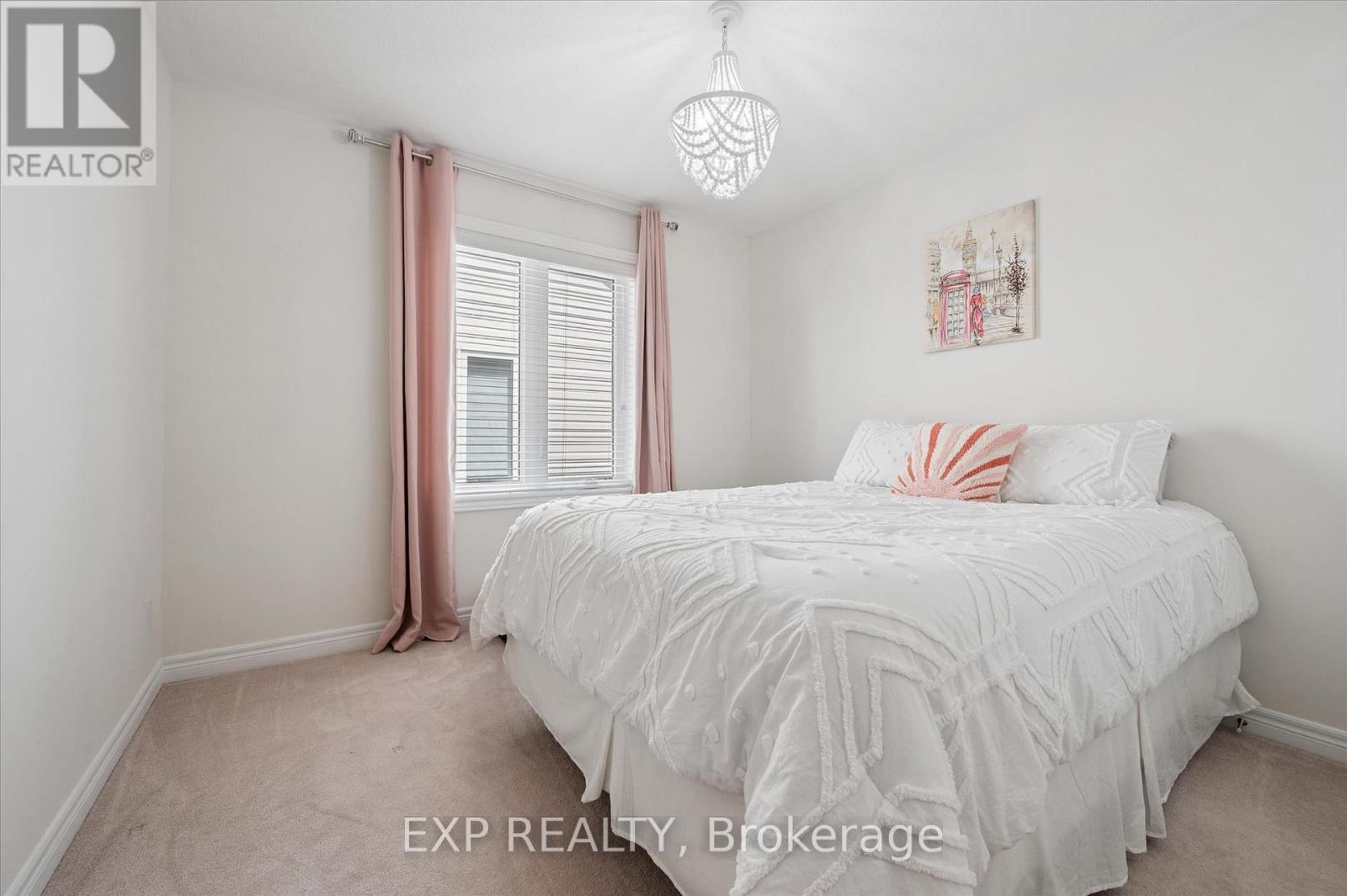 31 WILLIAM DUNLOP STREET - Image 21