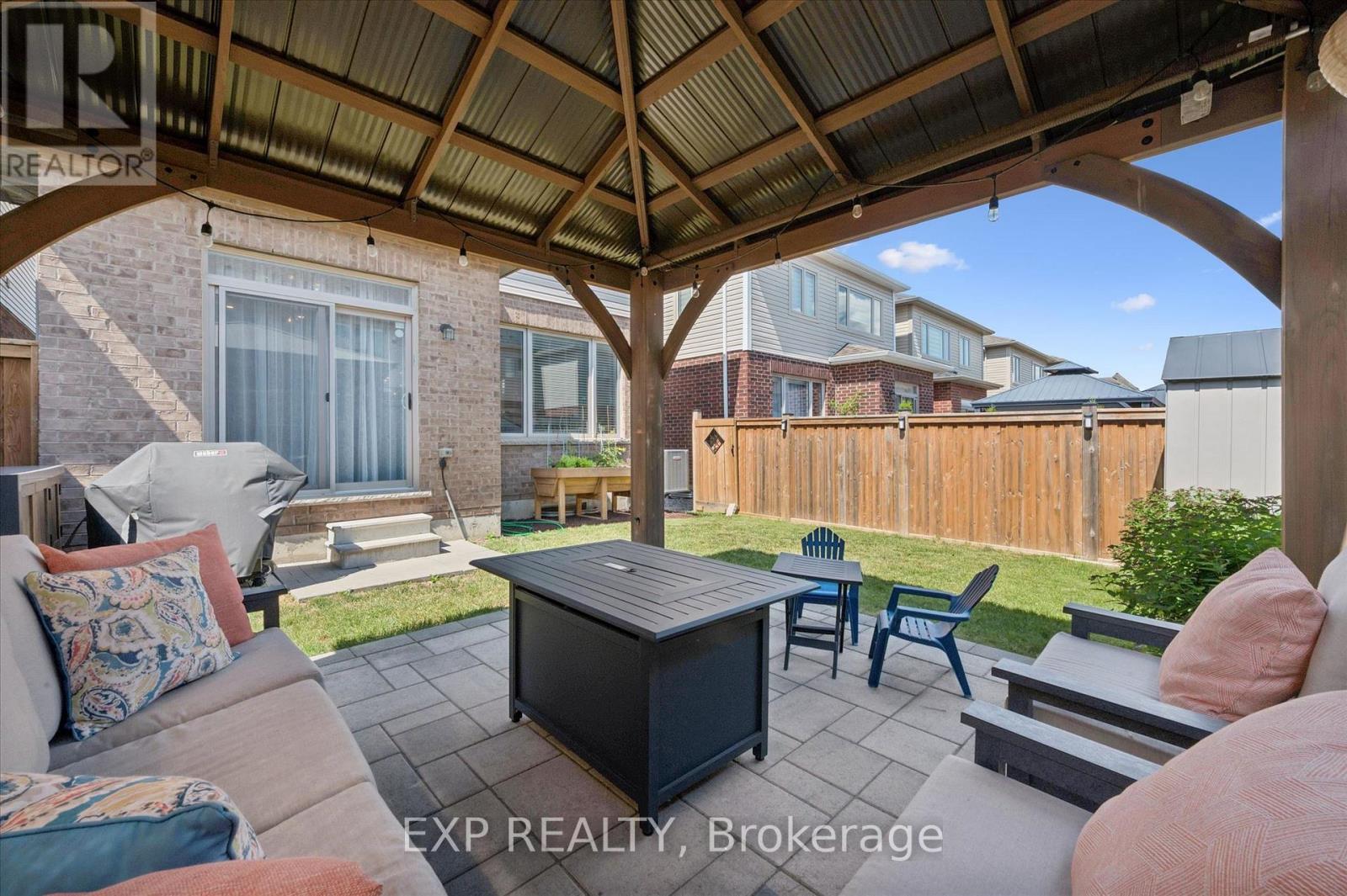 31 WILLIAM DUNLOP STREET - Image 36