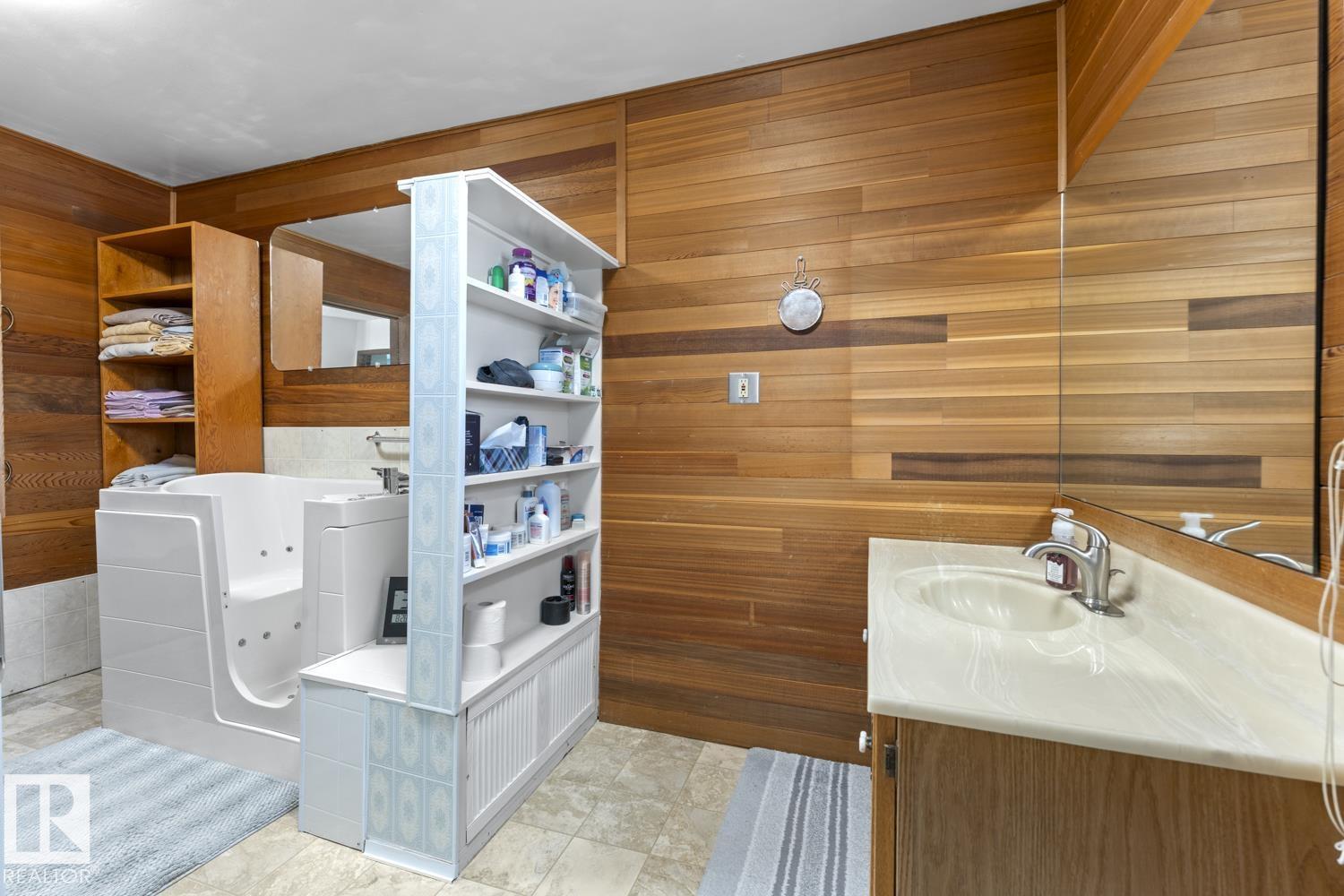 1102 13 AV - Image 22