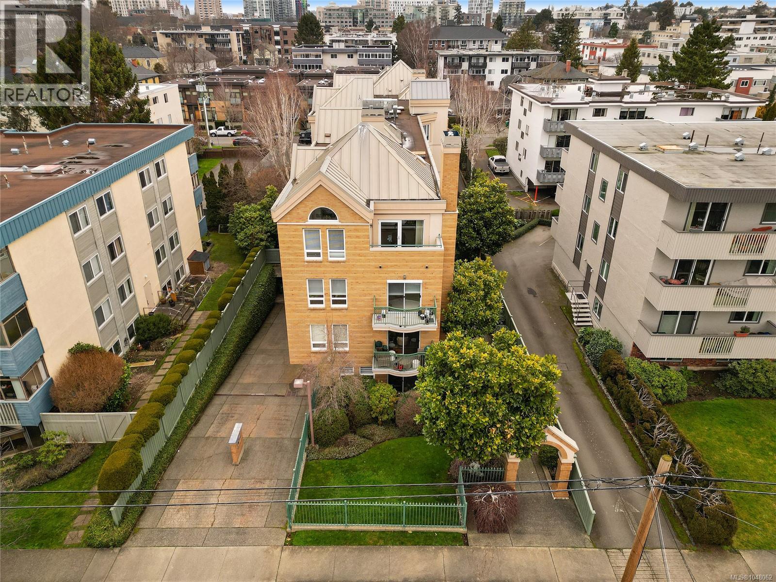 #204 1037 Richardson St - 36