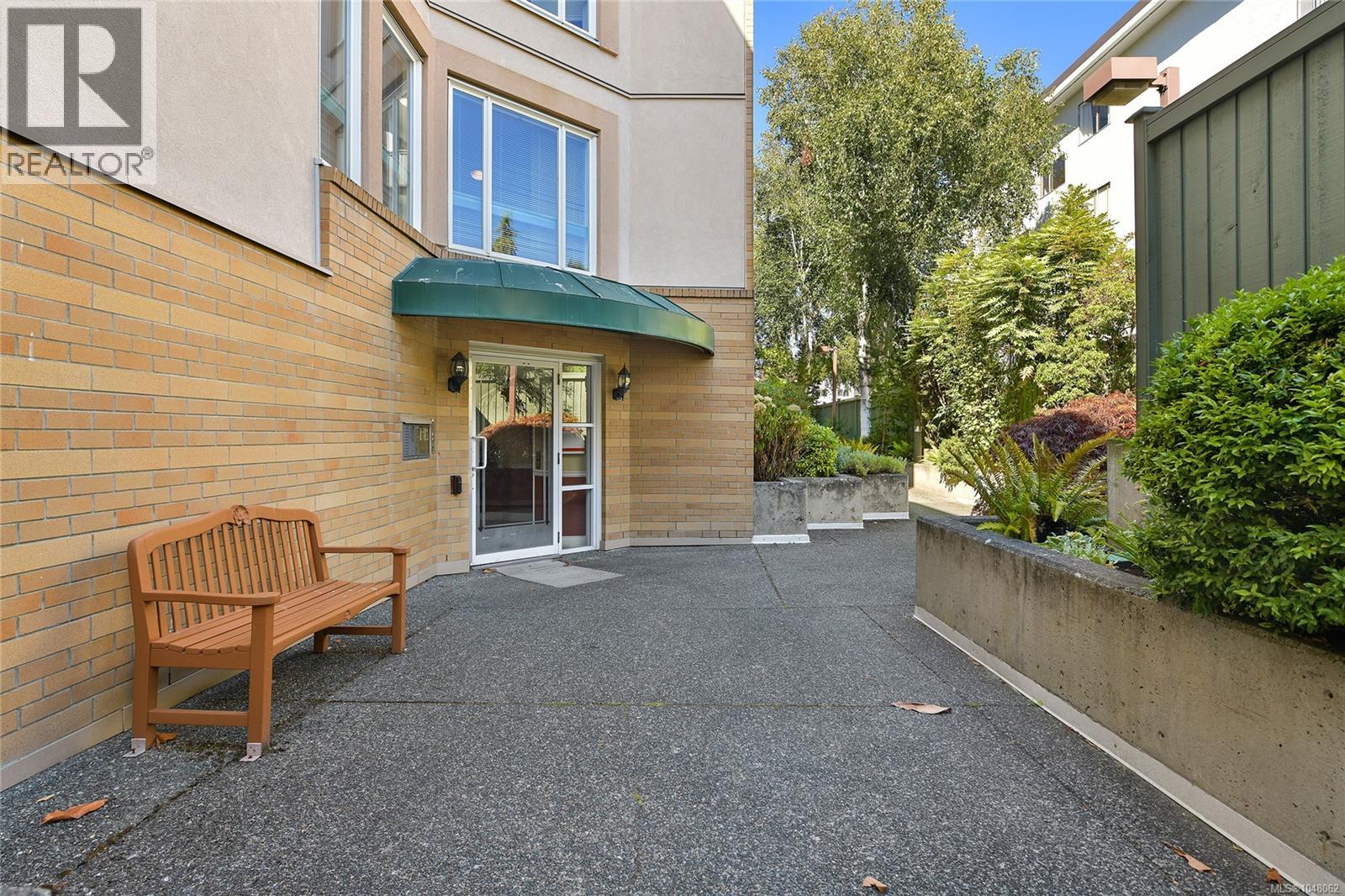 #204 1037 Richardson St - 33