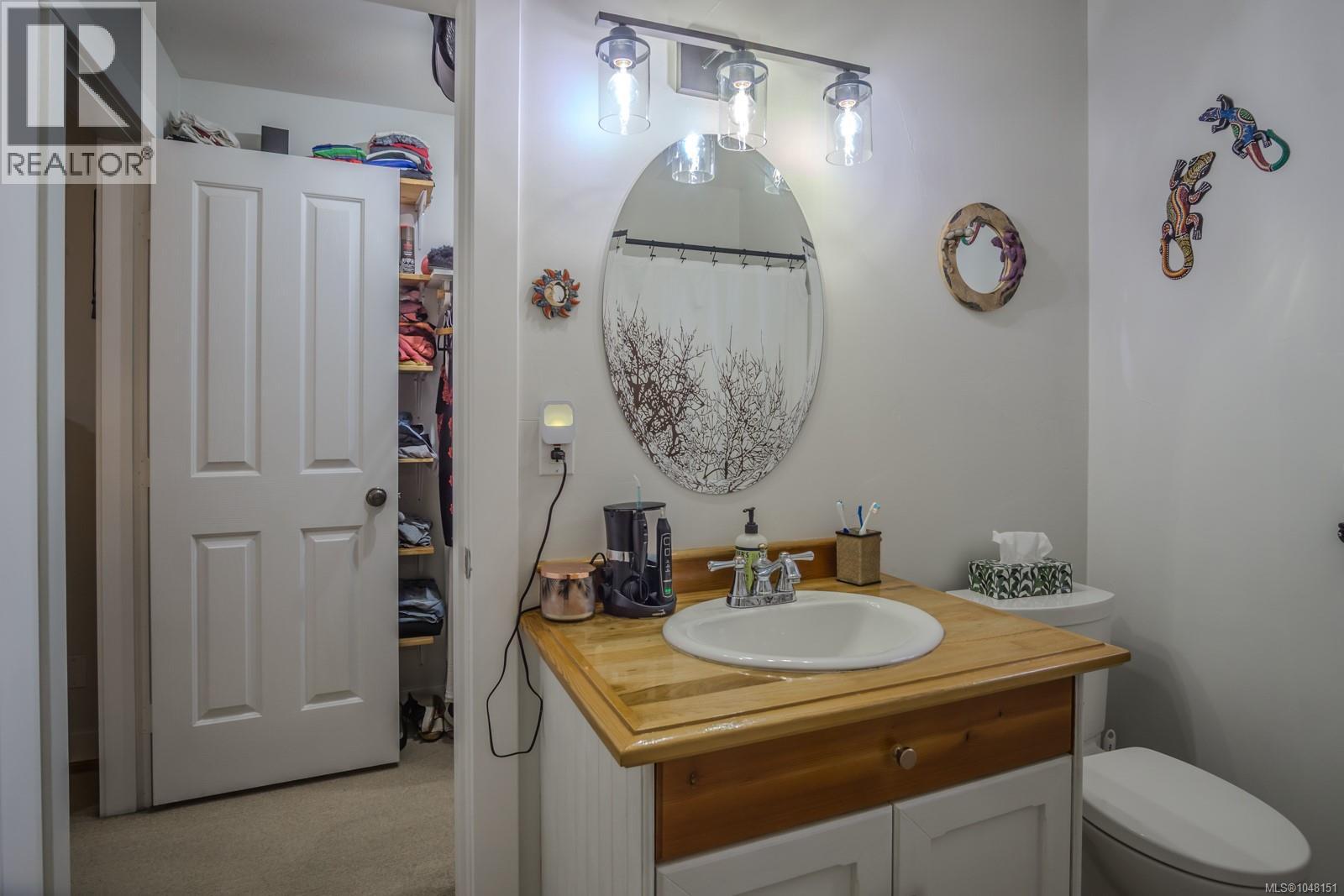 1389 Meadowood Way - 16