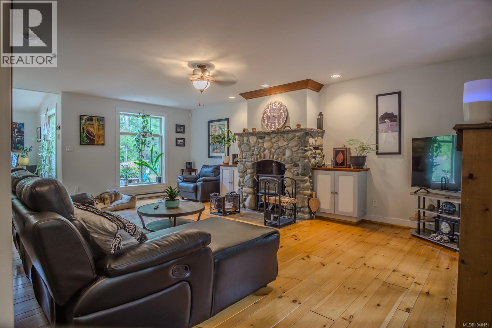 1389 Meadowood Way - Image 6