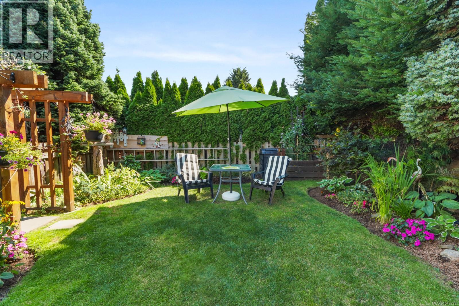 3871 King Arthur Dr - Image 44