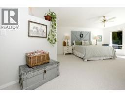 7321 Redrooffs Road, Sechelt, BC V7Z0T3 Photo 16