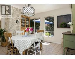 7321 Redrooffs Road, Sechelt, BC V7Z0T3 Photo 15