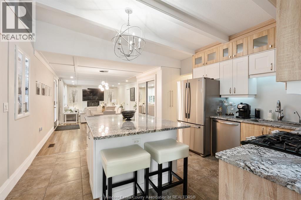 112 CLOVELLY - 11