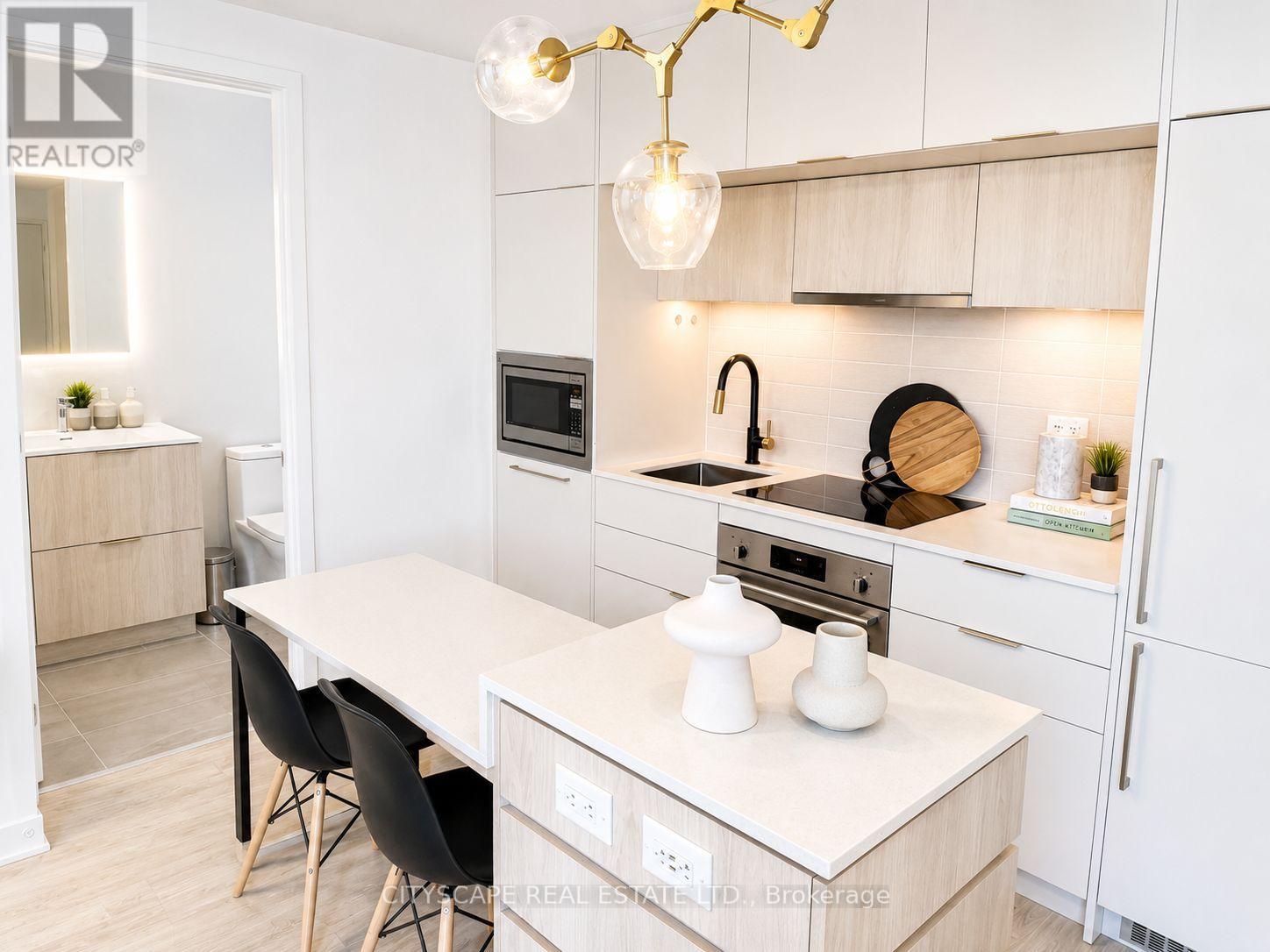 #506 185 ALBERTA AVENUE - 10