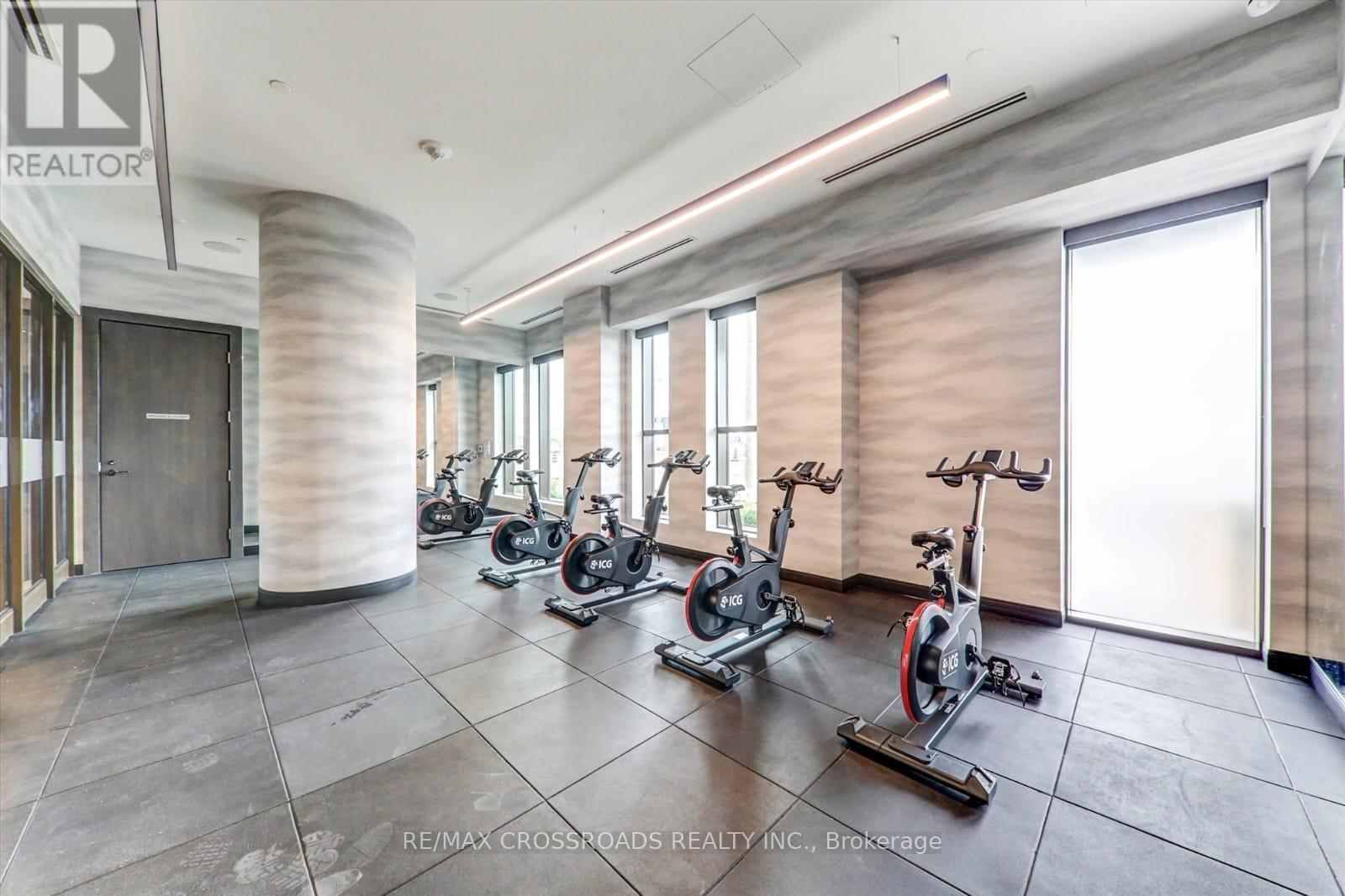 #1021 2550 SIMCOE STREET N - Image 27