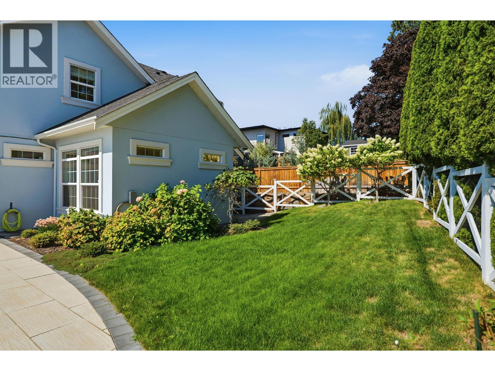 4 3121 Thacker Drive, West Kelowna