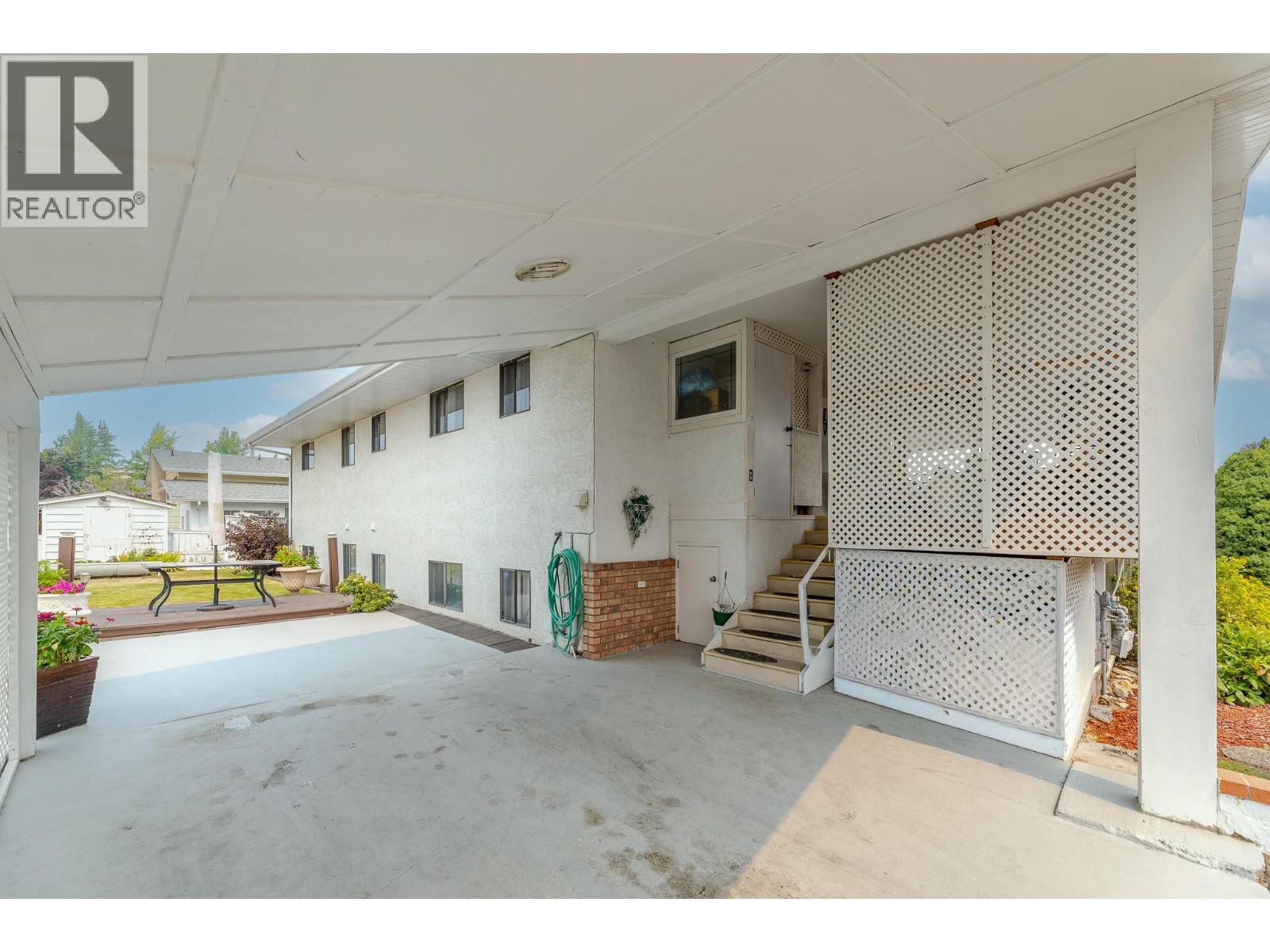 8704 Purves Road Unit# 8, Summerland