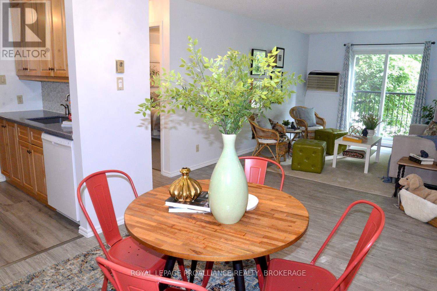 #205 540 TALBOT PLACE - 13
