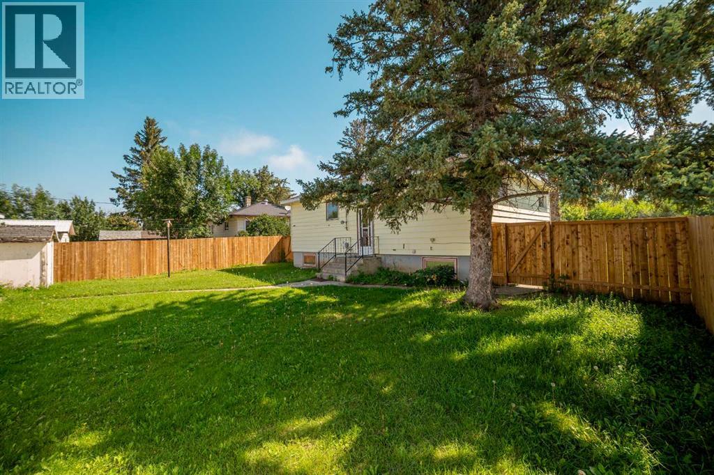 211 9 St  N - Image 38