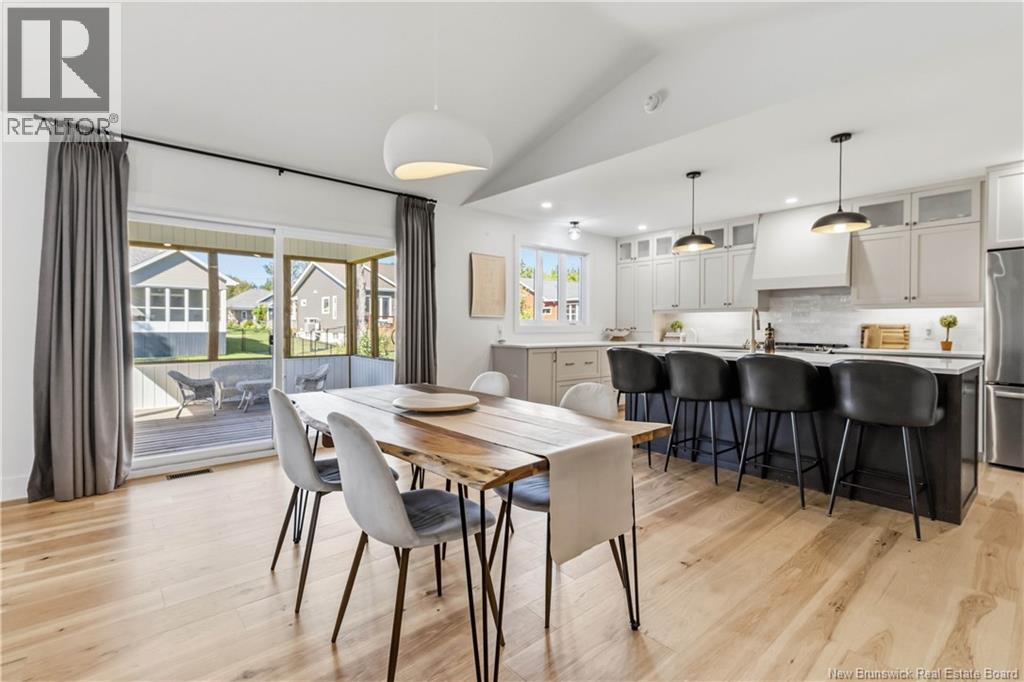 175 Rosebank Crescent - 14
