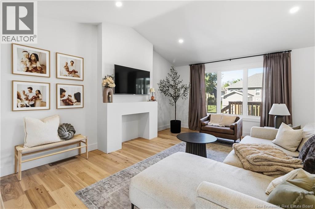 175 Rosebank Crescent - 18