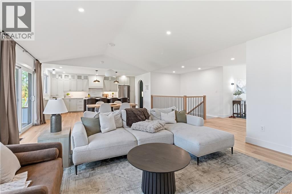 175 Rosebank Crescent - 16