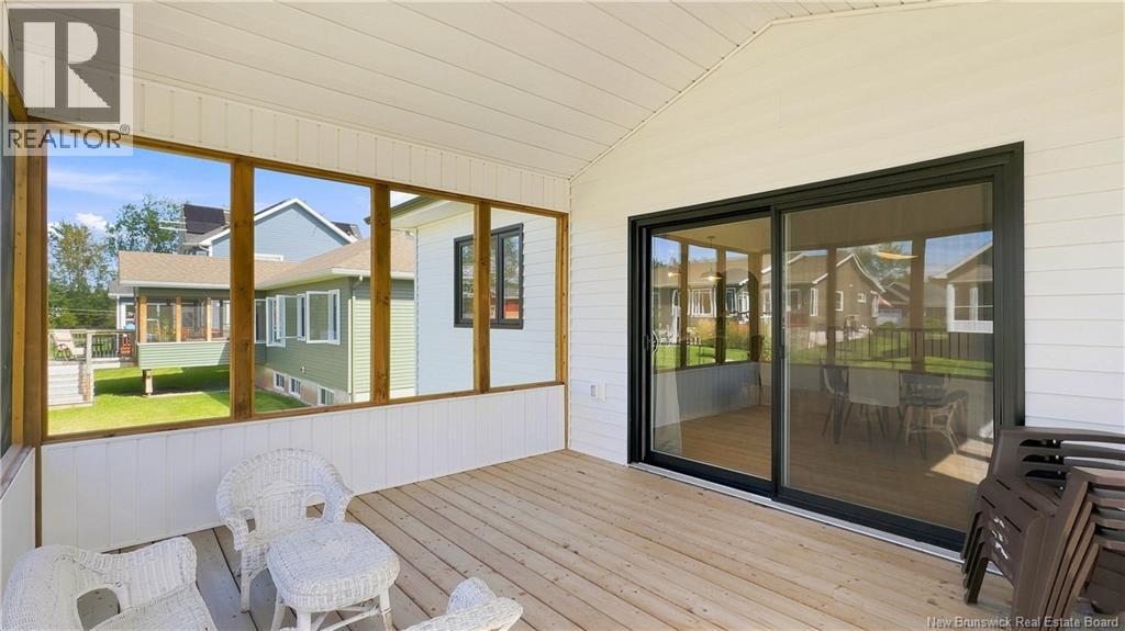 175 Rosebank Crescent - 46