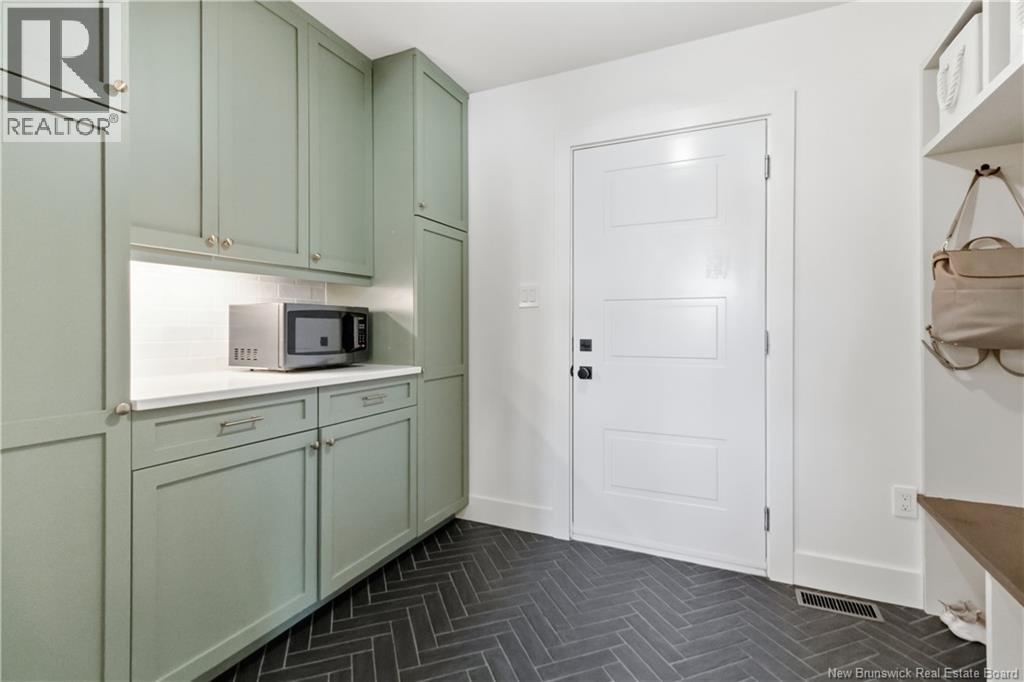 175 Rosebank Crescent - Image 21