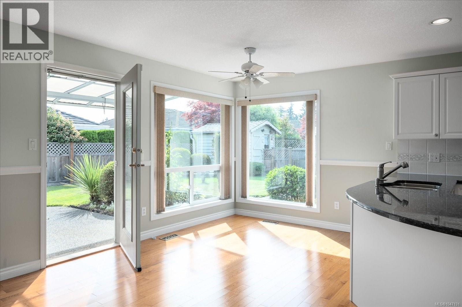 801 Devon Pl - 4