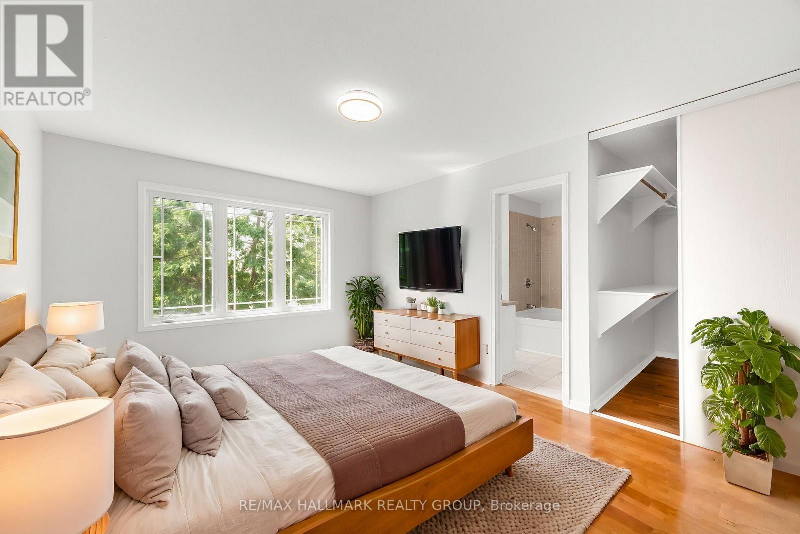 1146 HALTON TERRACE - 19